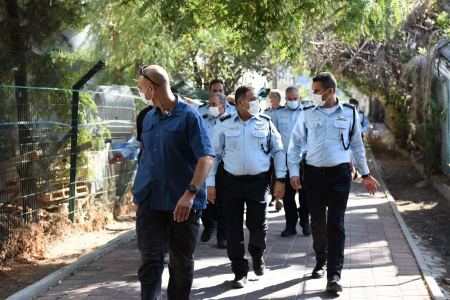 سنة سجن و60 الف شيكل غرامة لكل حاملي قطع السلاح